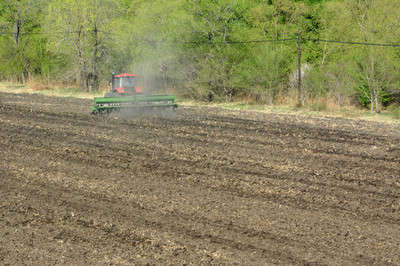 平整土地与土地整理 现代农业发展的基础